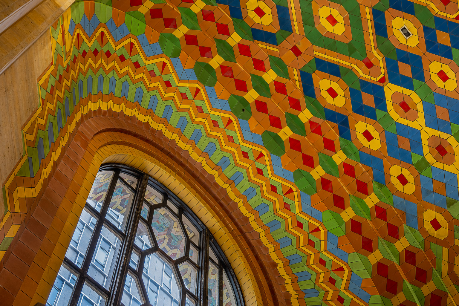 Brass Railings, Silver Grilles, and the Golden Days of Cleveland Shopping